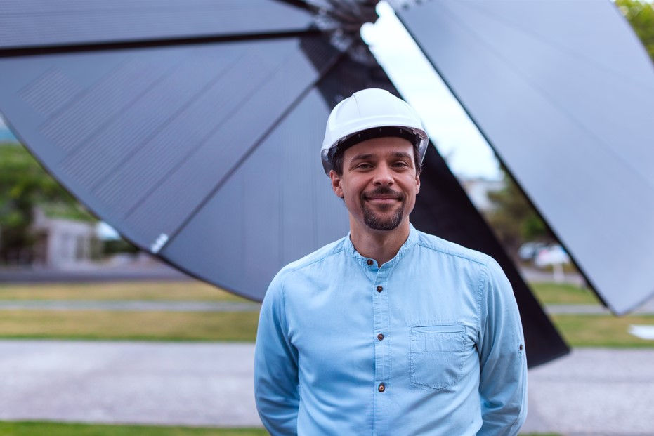 Jannik Haas standing in front of Solar Flower