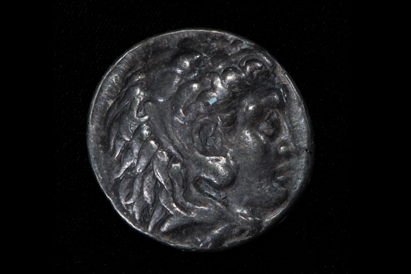 Head of beardless Heracles