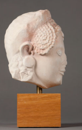 Side view of Kore