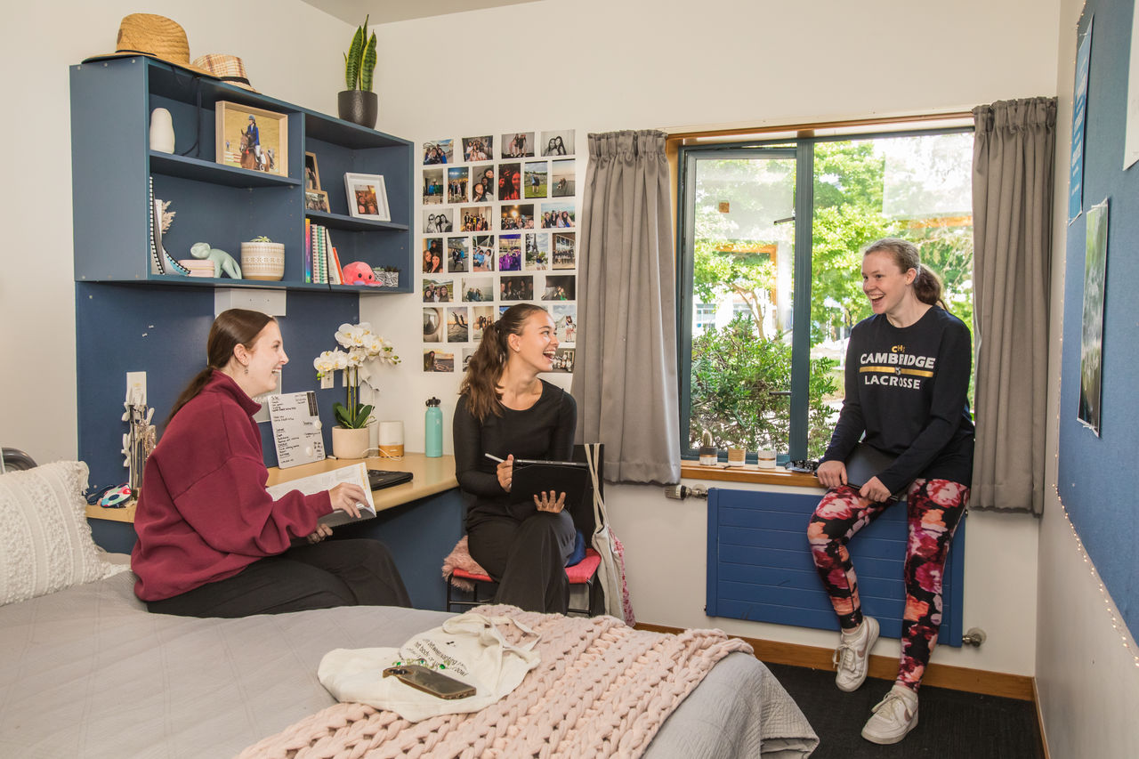 University Hall - East Flat Bedroom