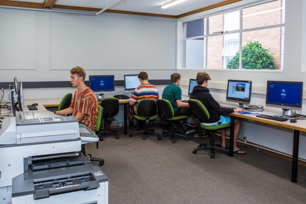 University Hall computer room