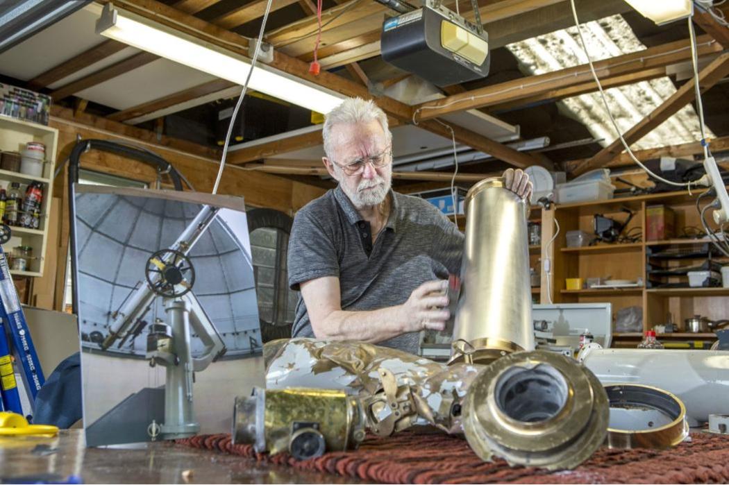 Graeme Kershaw restoring the telescope in 2017 (Credit: Duncan Shaw-Brown).